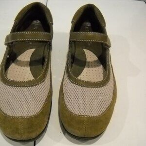 AEROSOLES GRAM CENTRAL MID GREEN COMBO